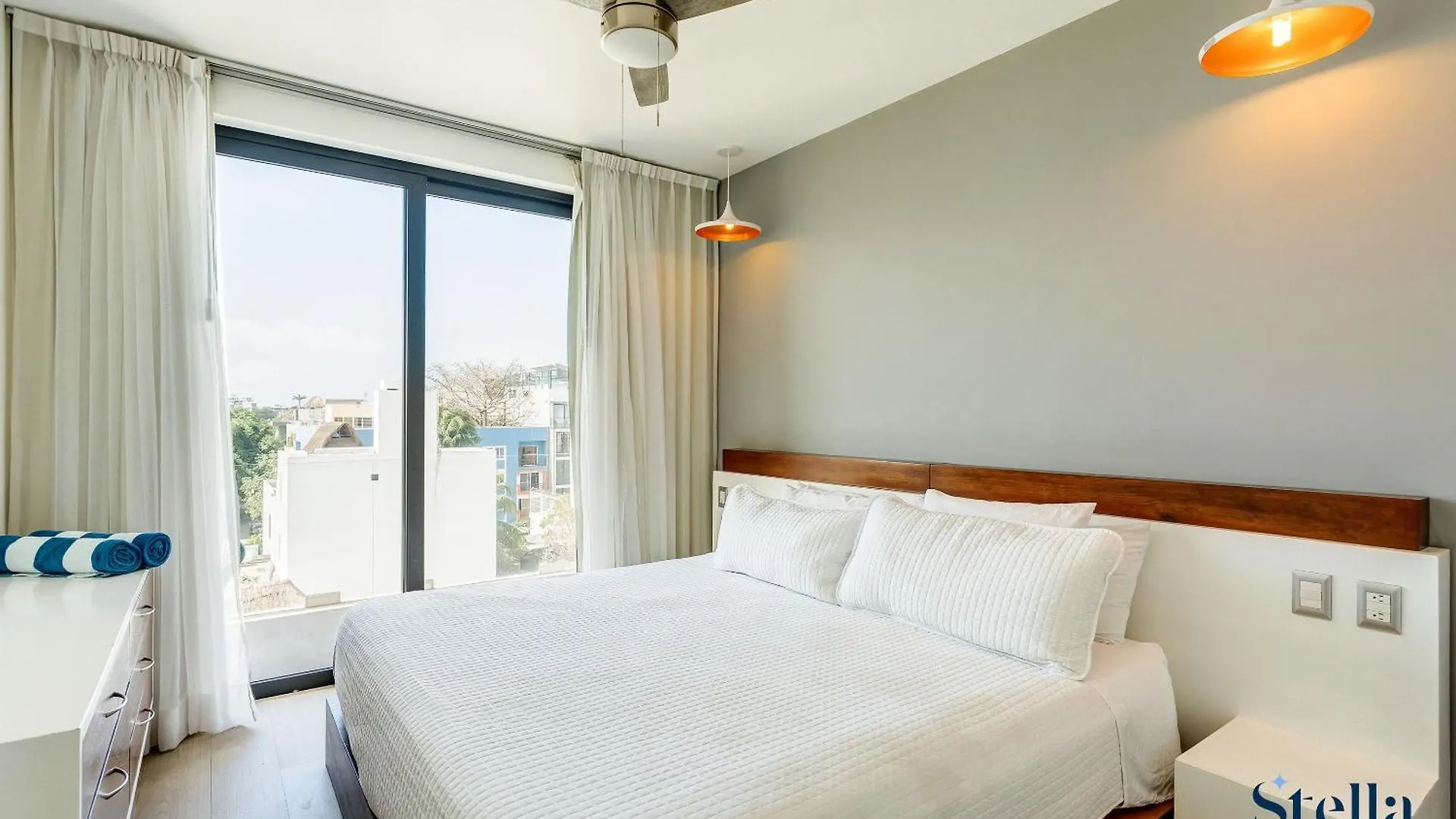 Condos With Roof Pool Half Block To 5Th Ave Playa del Carmen