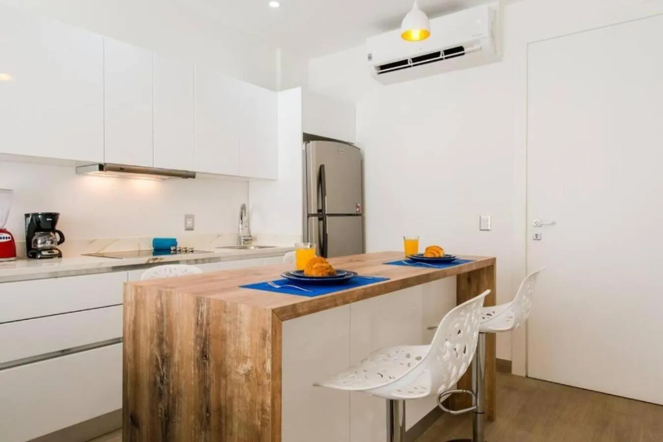 Condos With Roof Pool Half Block To 5Th Ave Playa del Carmen Holiday home