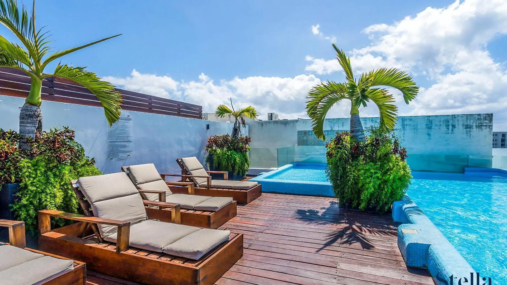Holiday home Condos With Roof Pool Half Block To 5Th Ave Playa del Carmen